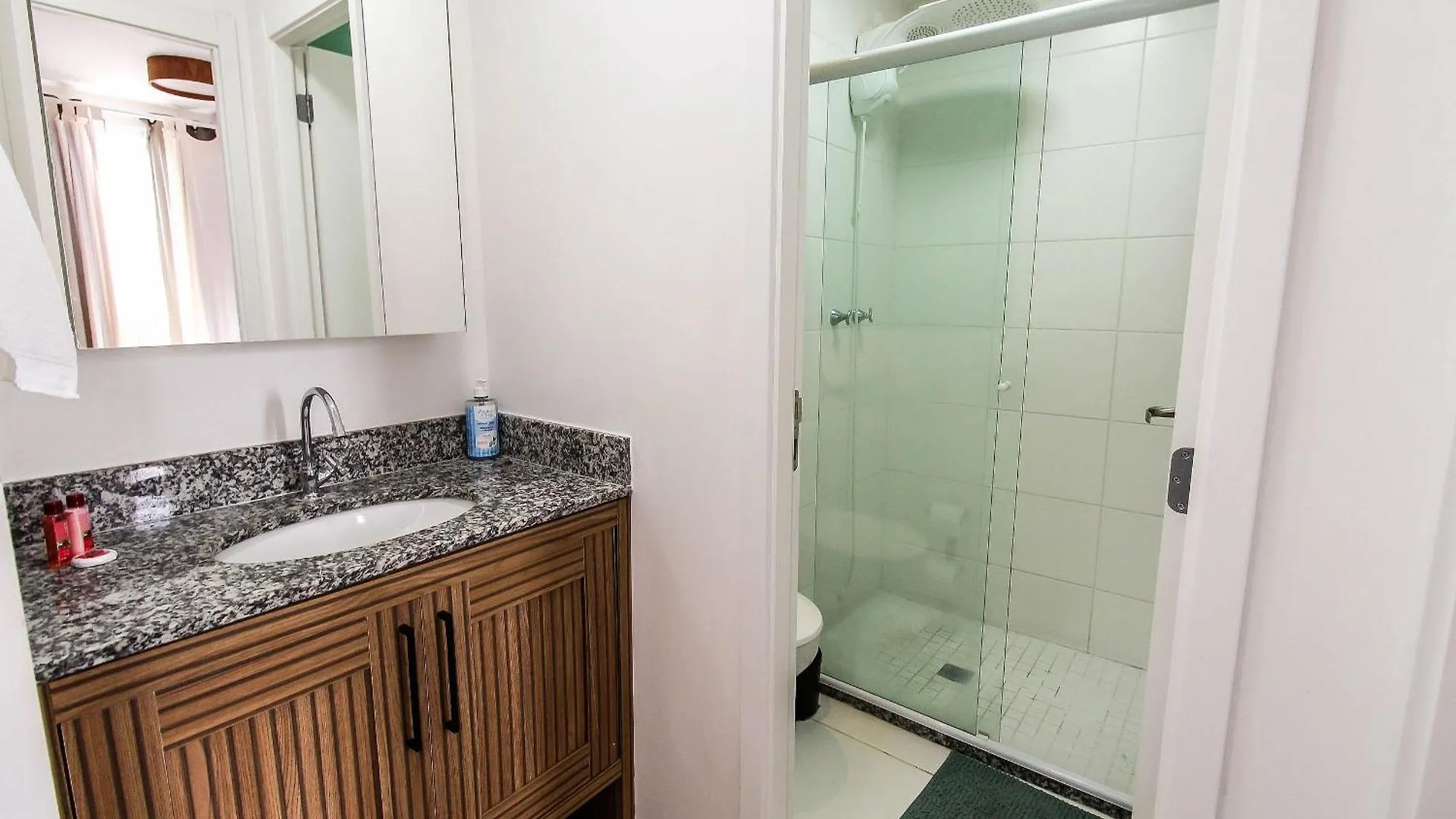 Mv102 - Apto C/ Piscina Prox. Ao Metro Bras Sao Paulo